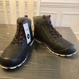 Cat & Jack Boys size 6 Boots. Brand New!